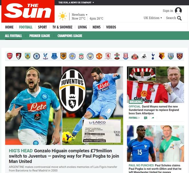 Higuain con la maglia del Napoli in mezzo a uno scudetto della Juventus:  la copertina dell&#39;inglese The Sun